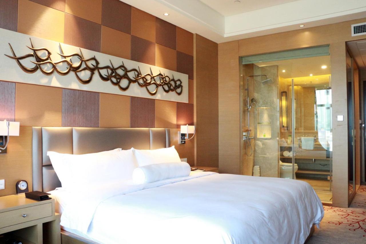 Movenpick Hotel אנשי מראה חיצוני תמונה