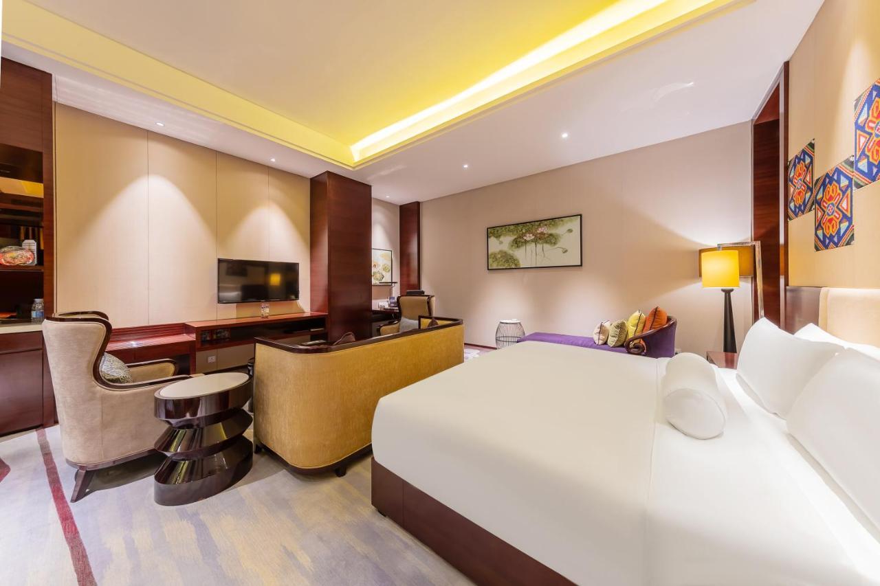 Movenpick Hotel אנשי מראה חיצוני תמונה