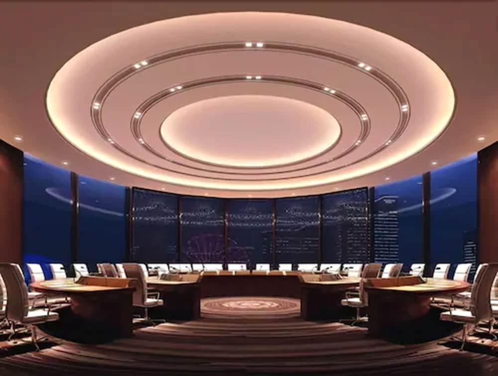 Movenpick Hotel אנשי מראה חיצוני תמונה