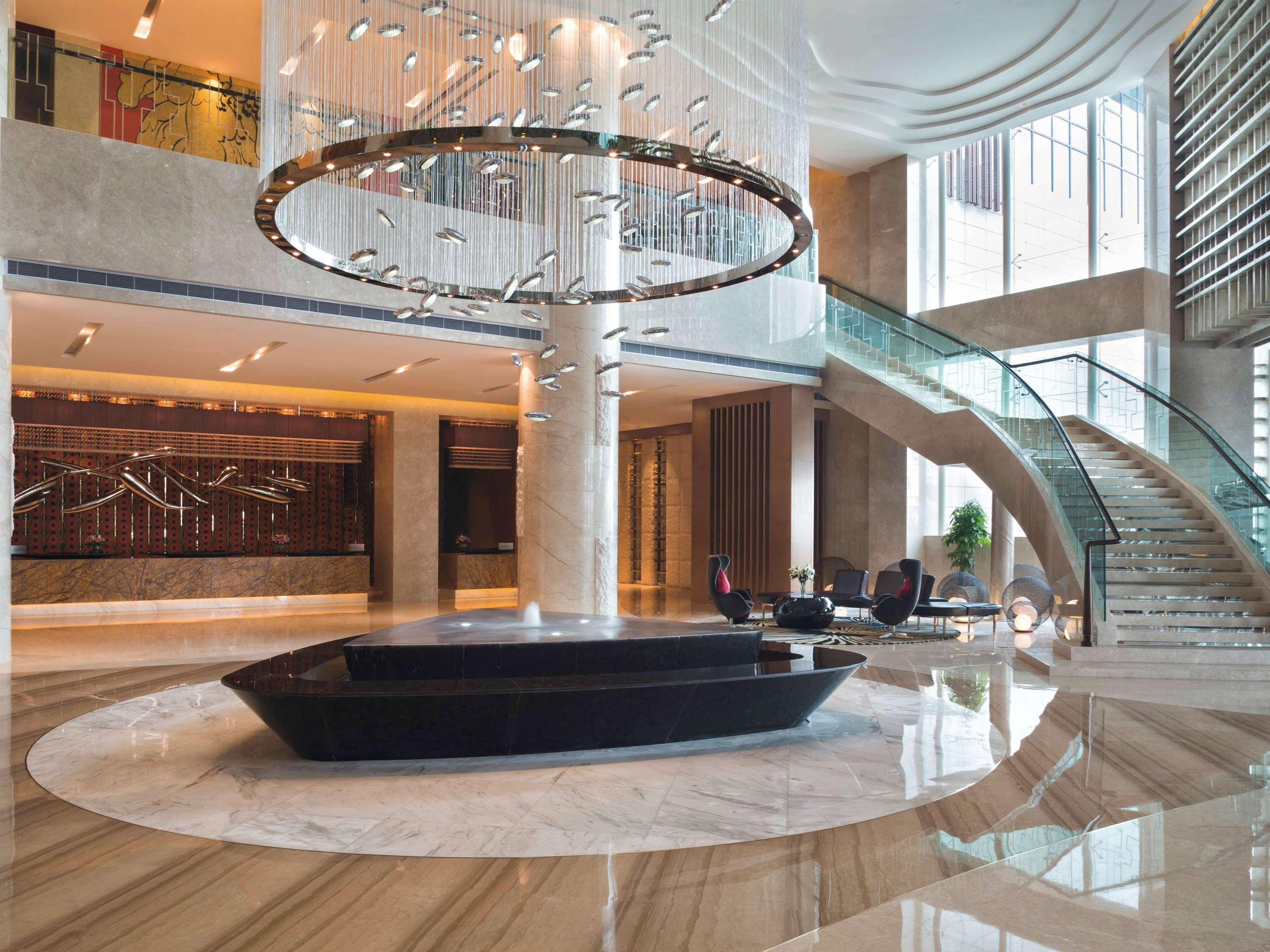Movenpick Hotel אנשי מראה חיצוני תמונה