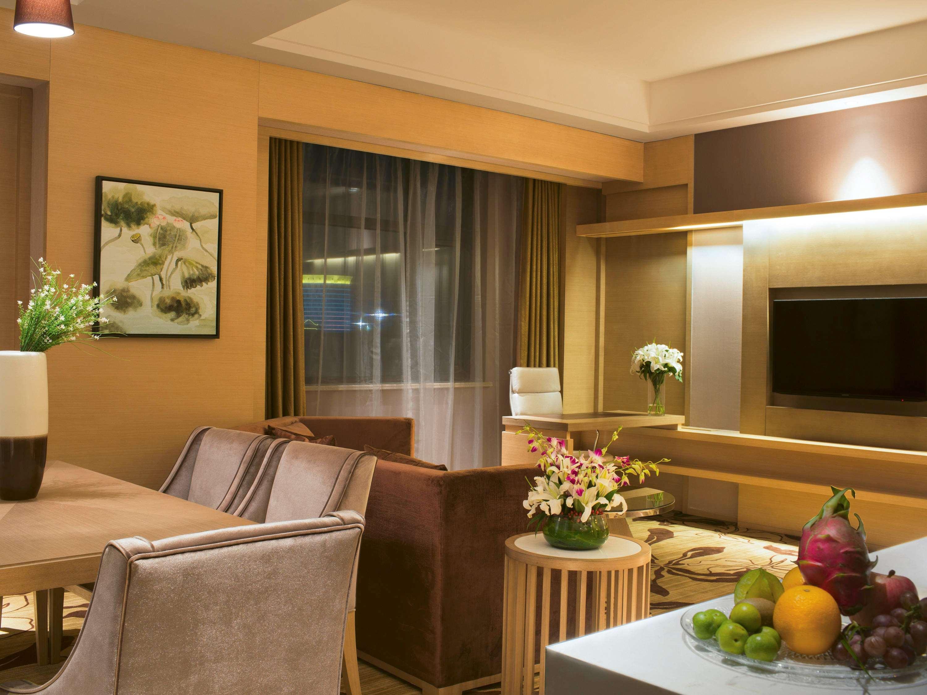 Movenpick Hotel אנשי מראה חיצוני תמונה