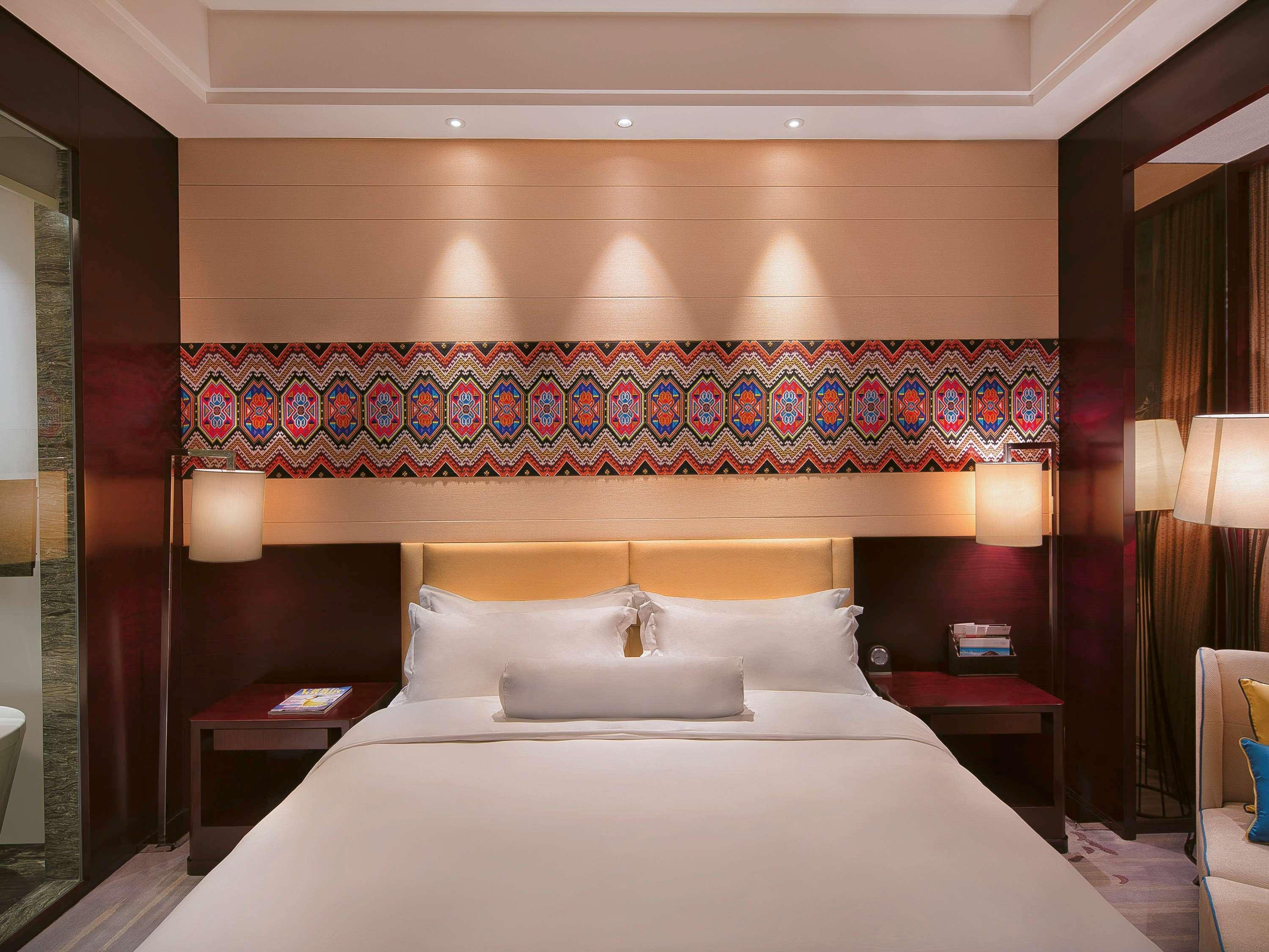 Movenpick Hotel אנשי מראה חיצוני תמונה